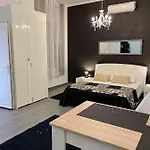 アパート Luxury Studio